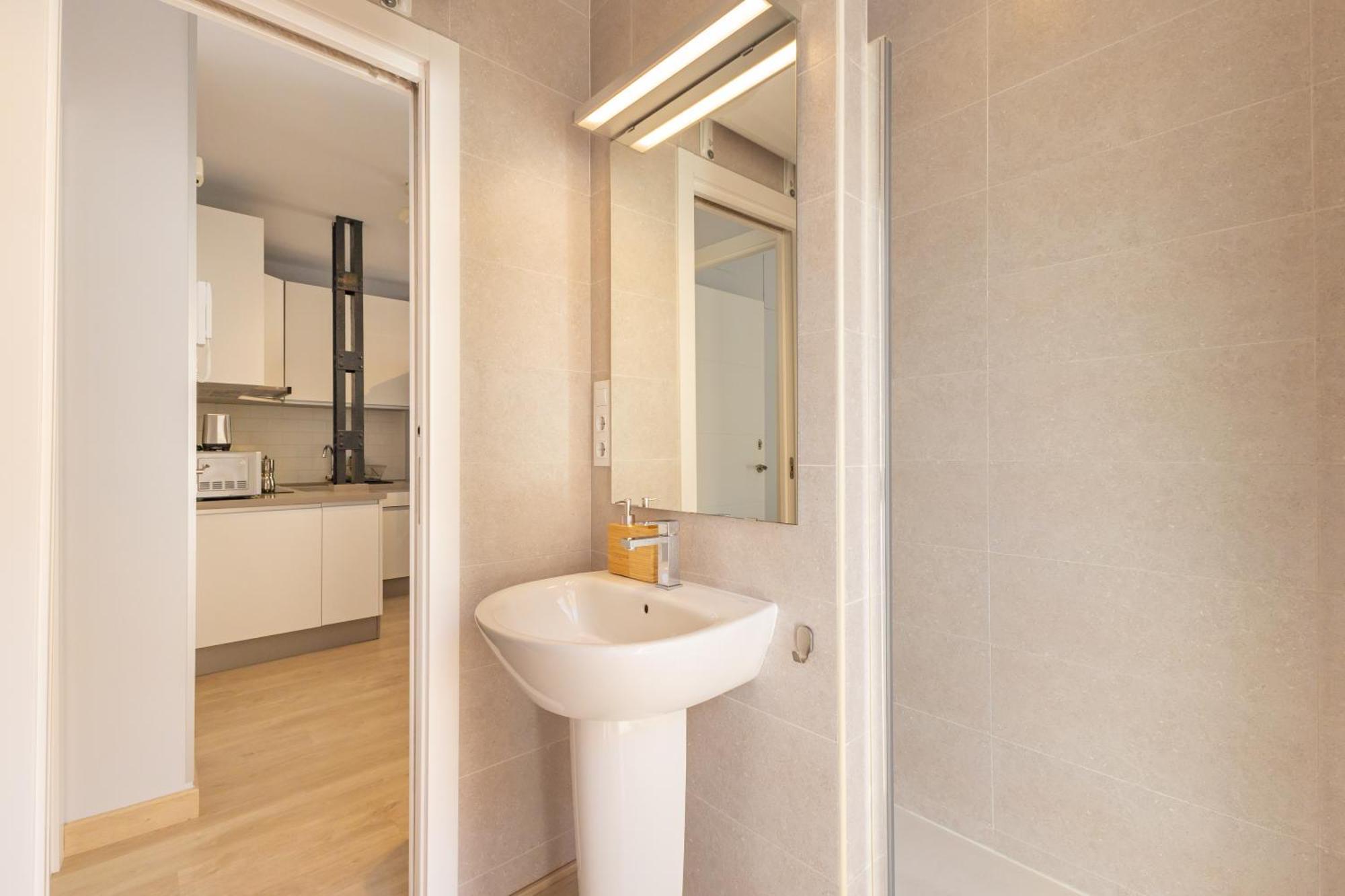 Charming 2 Bedroom At Iconic Triana Neighborhood By Ocityzen * Sevilha